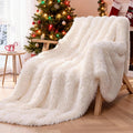 Plaid Fourrure Blanc 160x200 cm – Couverture Polaire Épaisse et Douce pour Lit Double, Réversible, Idée Cadeau Élégante